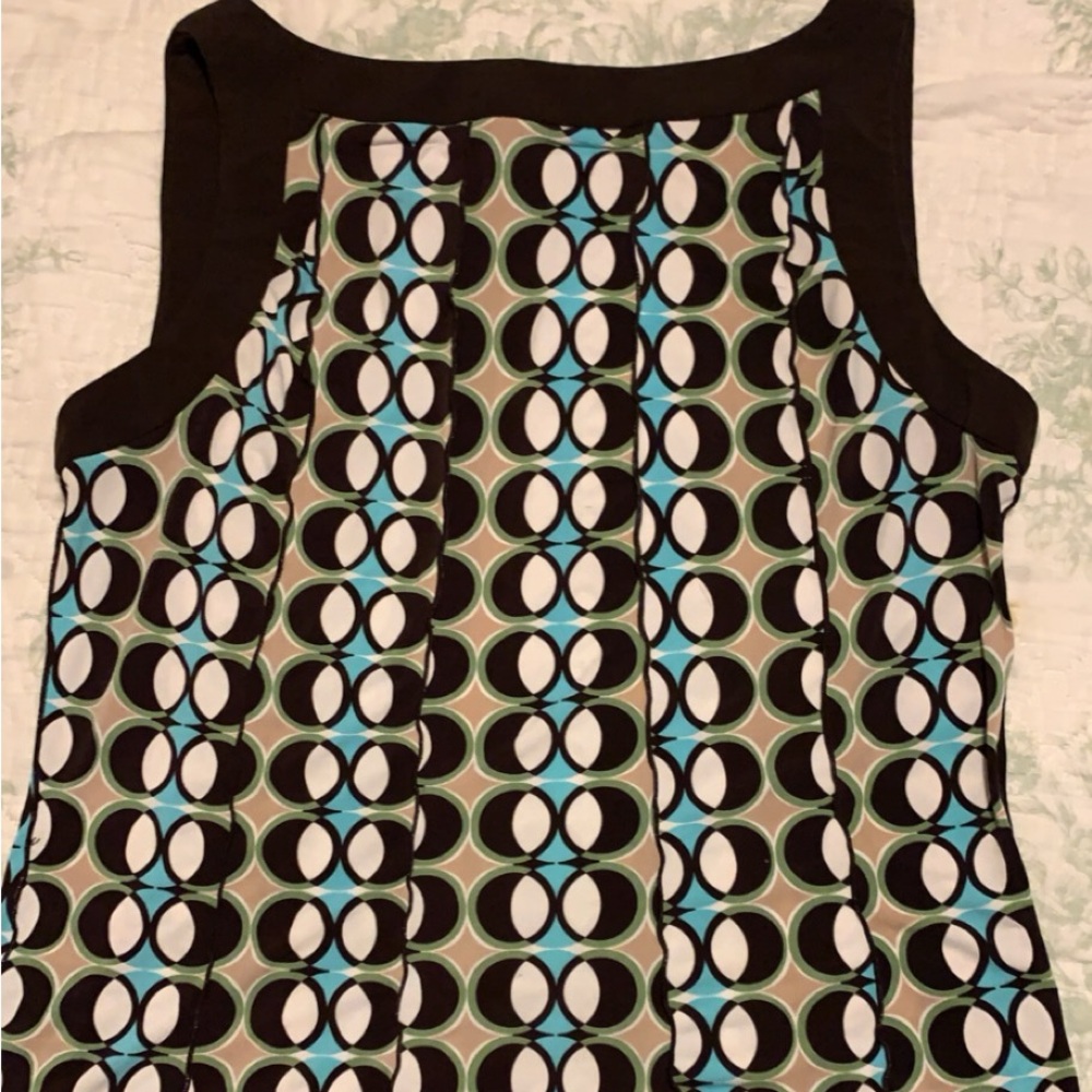 Gorgeous retro style sleeveless